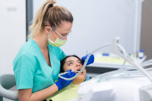 Best Emergency Tooth Extraction in East Dundee, IL